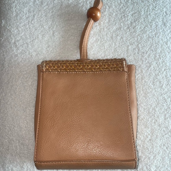 Anthropologie | Woven Raffia Tan Handbag with with Chain - Picture 3 of 7